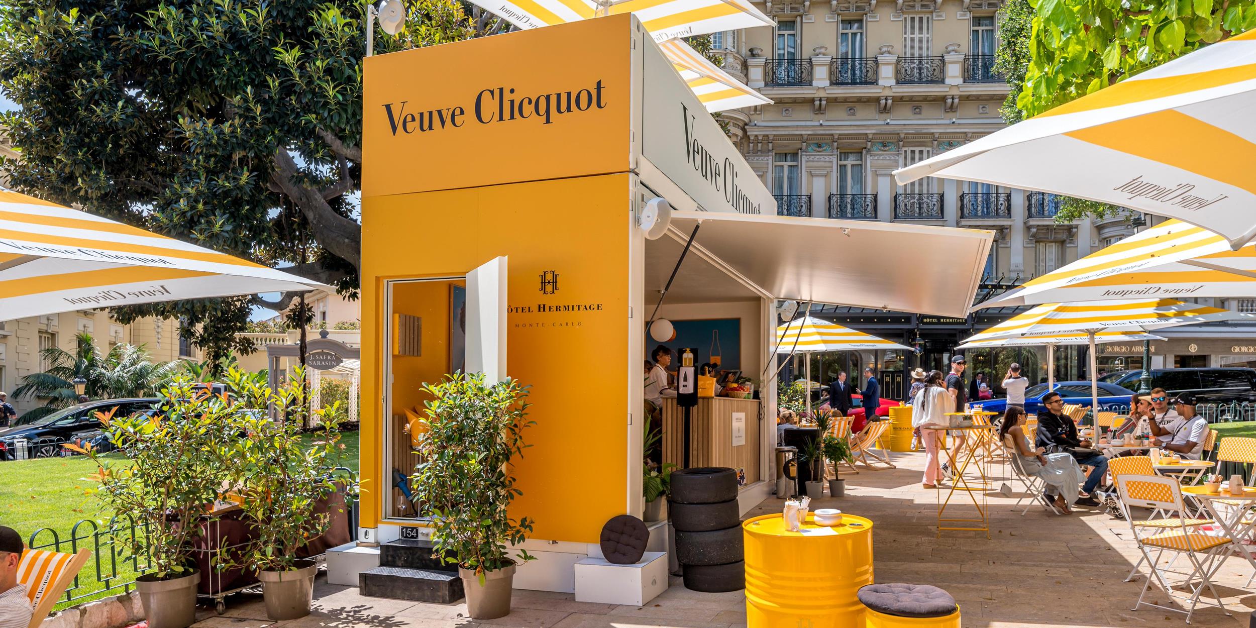 VEUVE CLICQUOT  Veuve Clicquot Rich Summer Lounge Event at